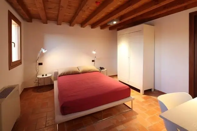 Comfort Tek Büyük Yataklı Oda