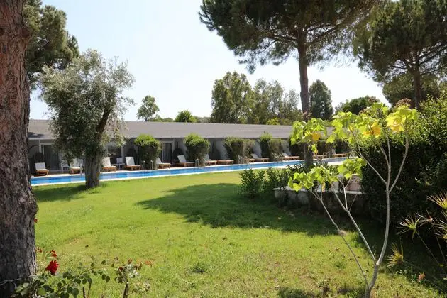 https://images.etstur.com/imgproxy/resize/2560x1440/files/images/hotelImages/etsrooms/679/Venosa_Beach_Resort___Spa_20250221155456_4.JPG