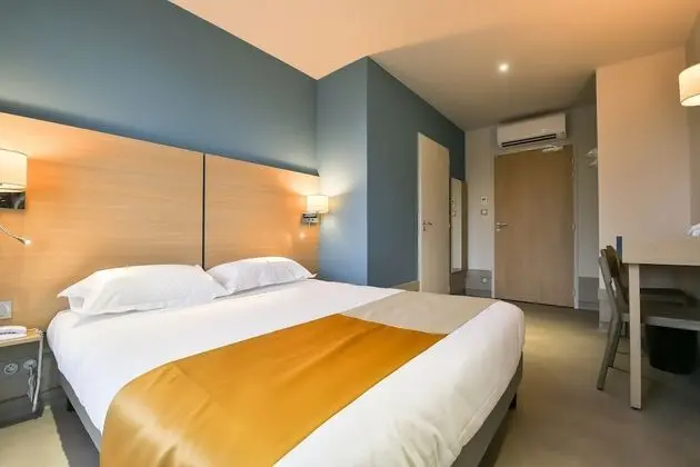 Tek Büyük Yataklı Oda, Balkon