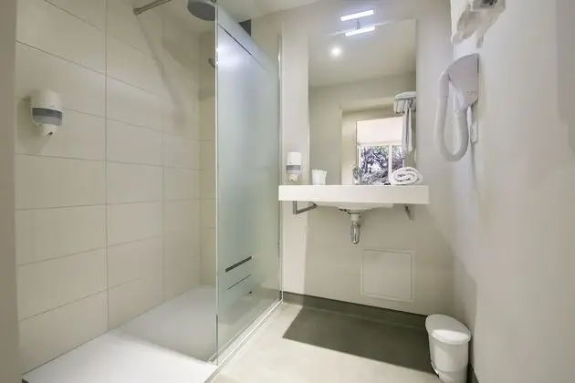 Tek Büyük Yataklı Oda, Balkon