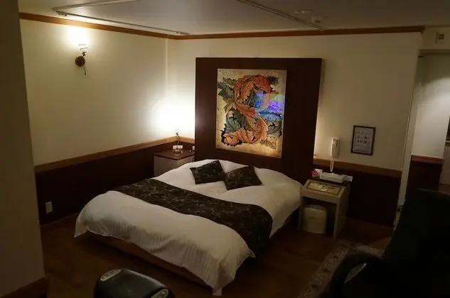 Süit, Sigara İçilebilir (Love Hotel)