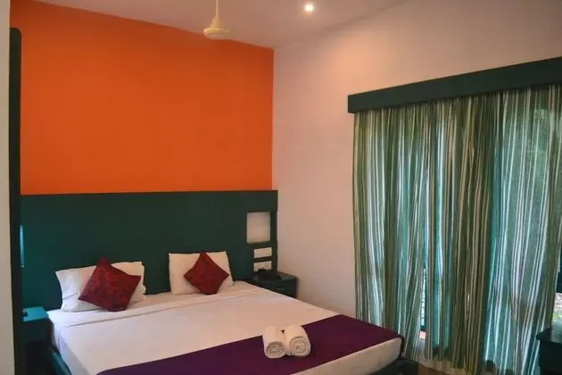 Deluxe Tek Büyük Yataklı Oda, 1 Büyük (Queen) Boy Yatak, Balkon, Bahçe Manzaralı