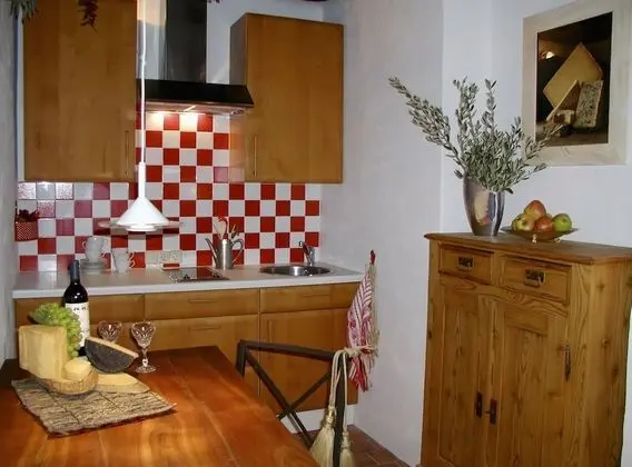 Comfort Oda, Havuz Manzaralı (Corbezzolo)