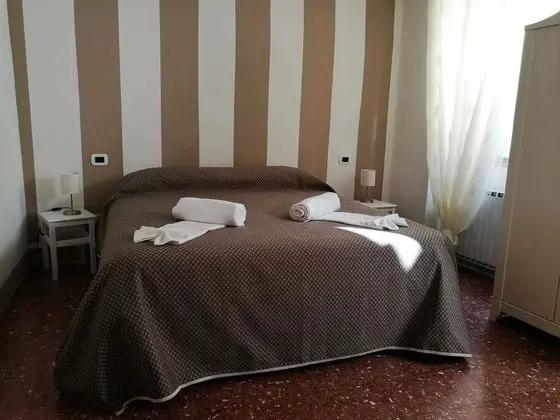 Standard Tek Büyük veya İki Ayrı Yataklı Oda (Libeccio)