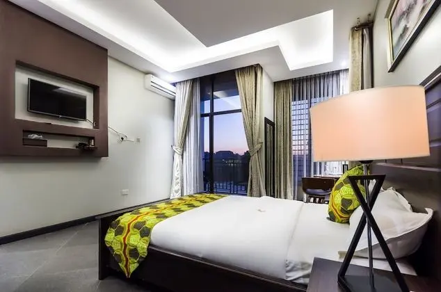 Deluxe Tek Büyük Yataklı Oda