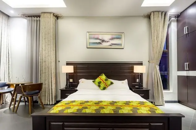 Deluxe Tek Büyük Yataklı Oda