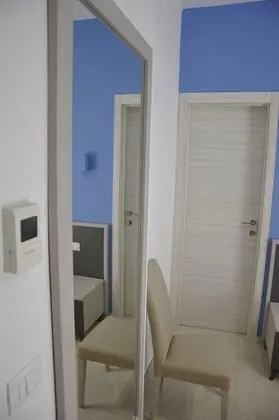 Tek Büyük Yataklı Oda, Balkon, Deniz Manzaralı (Brezza camera 1)