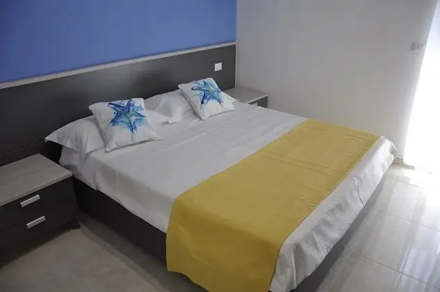 Tek Büyük Yataklı Oda, Veranda, Deniz Manzaralı (Raffica camera 2)