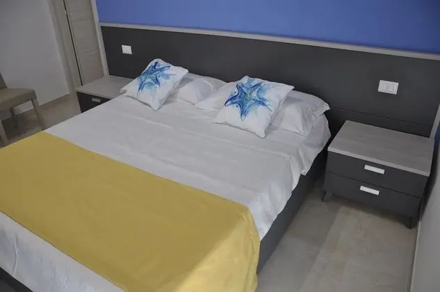 Tek Büyük Yataklı Oda, Veranda, Deniz Manzaralı (Raffica camera 2)