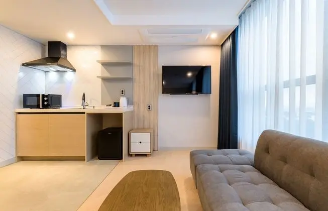 Deluxe Queen Ocean View