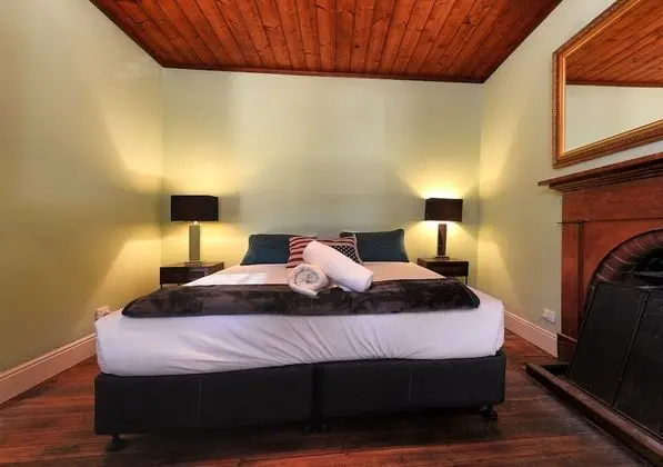 Ev (Private Vacation)
