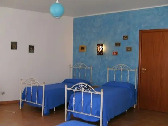 Oda, 3 Tek Kişilik Yatak, Balkon