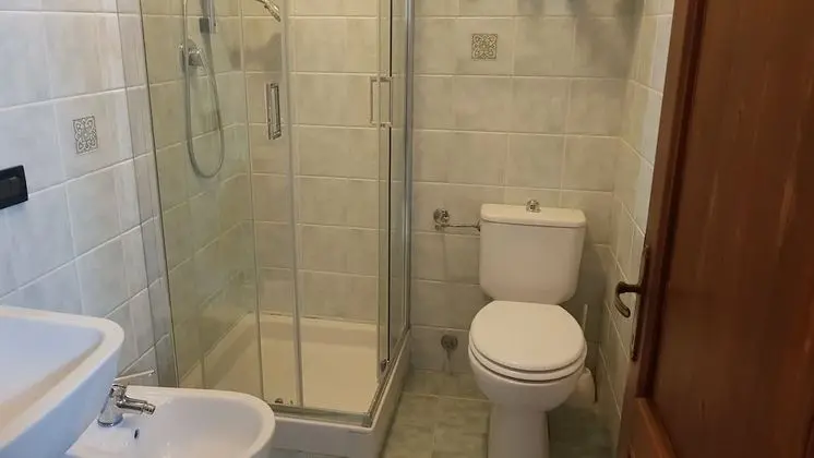 Business Tek Büyük Yataklı Oda, 1 En Büyük (King) Boy Yatak, Sigara İçilmez (Manarola)