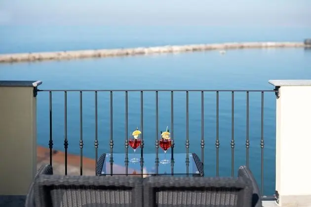 Royal Oda, Deniz Manzaralı (Levante)