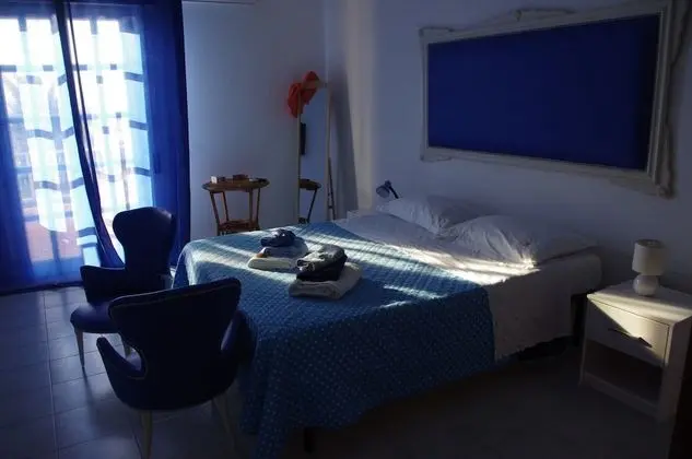 Ev, 4 Yatak Odası, Sigara İçilmez, Denize Sıfır