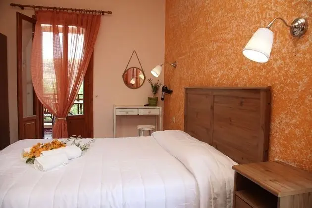 Basic Stüdyo, 1 Yatak Odası, Sıcak Su Havuzu, Bahçe Manzaralı (3 Adults)