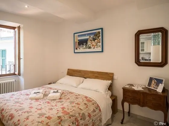 Deluxe Stüdyo, 1 Büyük (Queen) Boy Yatak, Küçük Mutfak (2)