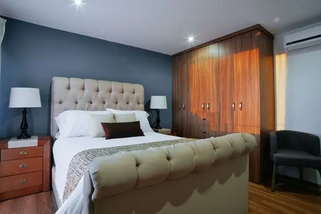 Apart Daire (1 queen + 2 single beds)