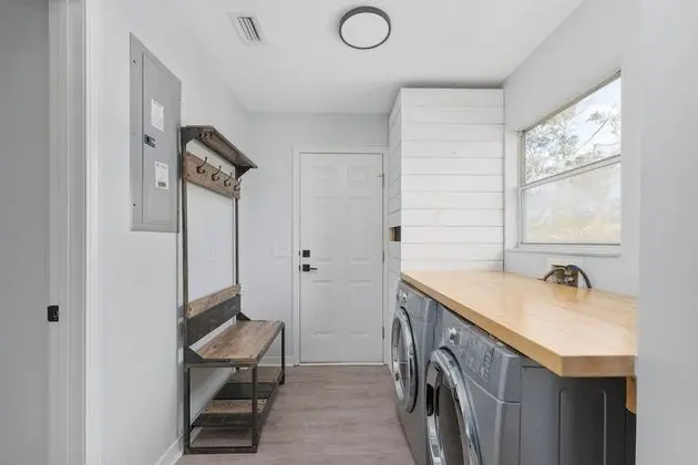 Ev, Birden Çok Yatak, Veranda, Havuz Manzaralı