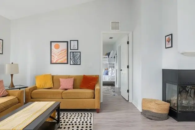 Ev, Birden Çok Yatak, Veranda, Havuz Manzaralı