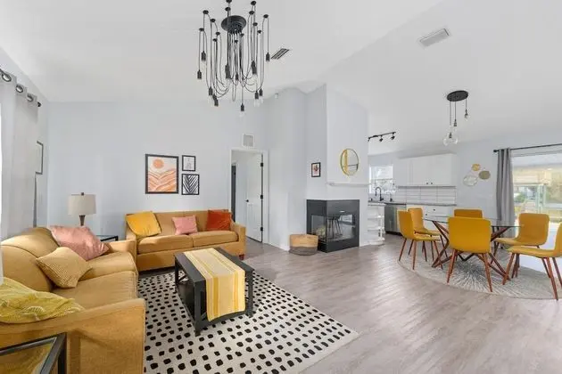 Ev, Birden Çok Yatak, Veranda, Havuz Manzaralı