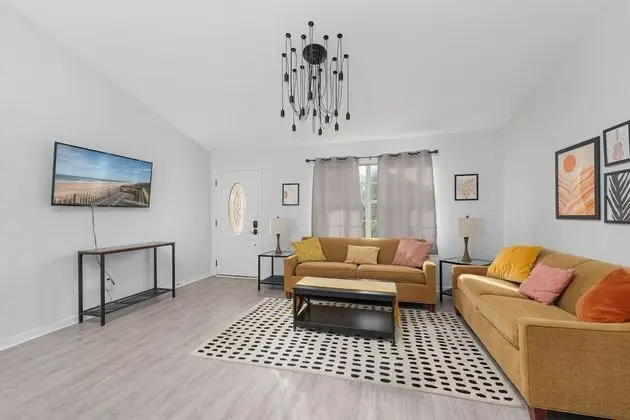 Ev, Birden Çok Yatak, Veranda, Havuz Manzaralı