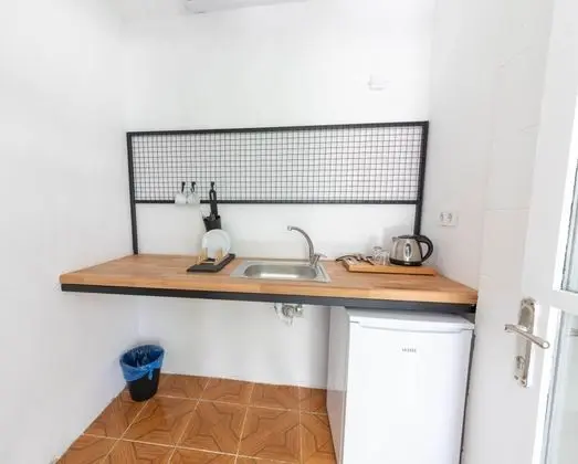 Bahçe Katı Standart Oda, Bahçe Manzaralı, Balkonlu