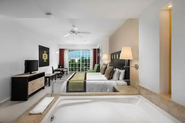 Junior Suite With Jacuzzi