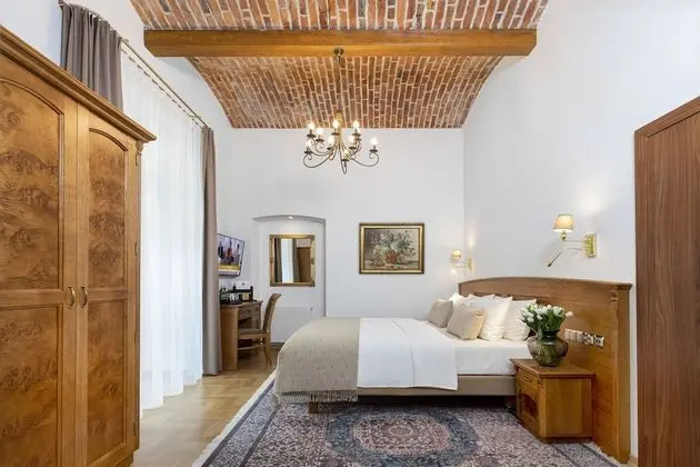 Standard Tek Büyük veya İki Ayrı Yataklı Oda, Balkon