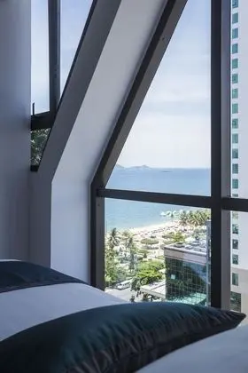 Deluxe Üç Kişilik Oda, Kısmi Deniz Manzarası