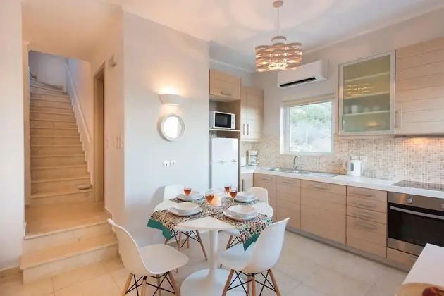Superior Villa, 2 Yatak Odası, Kişiye Özel Havuzlu, Deniz Manzaralı