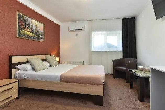 Standard Tek Büyük Yataklı Oda