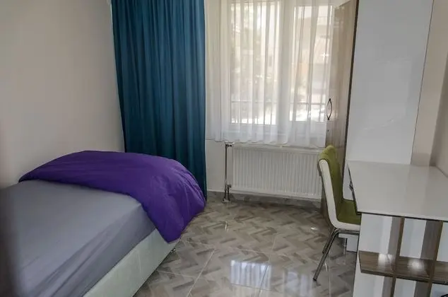 Tek Büyük Yataklı Oda