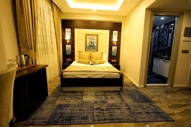 Deluxe Tek Büyük Yataklı Oda