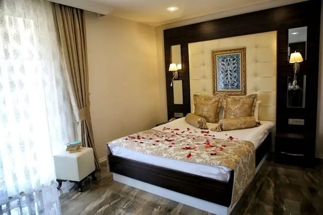 Deluxe Tek Büyük Yataklı Oda