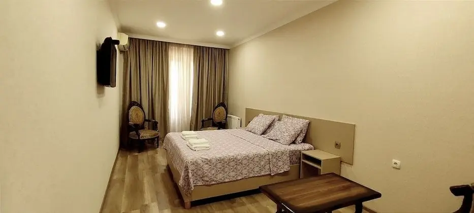 Comfort Tek Büyük veya İki Ayrı Yataklı Oda