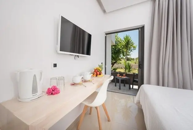 Deluxe Üç Kişilik Oda