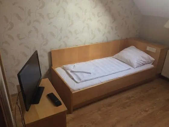 Classic Tek Büyük Yataklı Oda