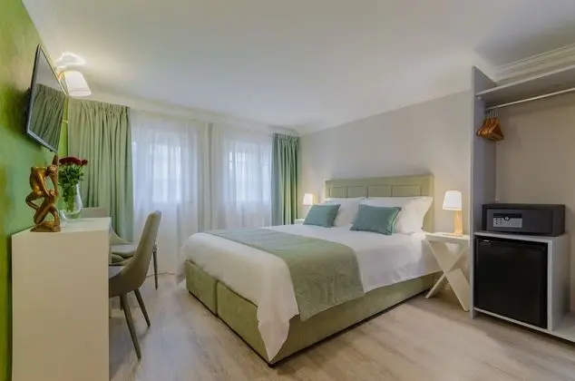 Standard Tek Büyük Yataklı Oda, 1 Büyük (Queen) Boy Yatak, Bahçe Manzaralı