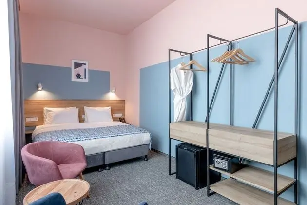 Superior Tek Büyük veya İki Ayrı Yataklı Oda