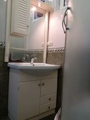 Standard Üç Kişilik Oda, Ortak Banyo