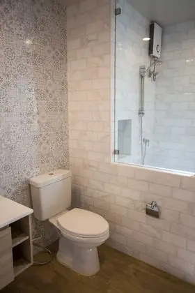 Twin Room with Window