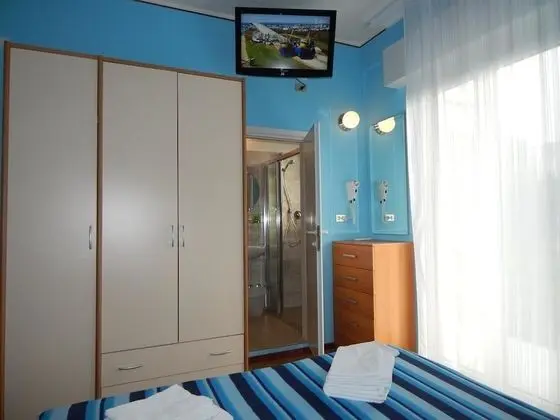 Tek Büyük Yataklı Oda, Balkon
