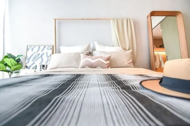 1-Bedroom Deluxe Apartment with Partial Sea View