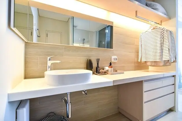 1-Bedroom Deluxe Apartment with Partial Sea View