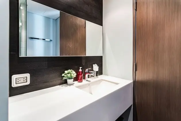 Deluxe Apartment, 2 Bedrooms, Partial Sea View