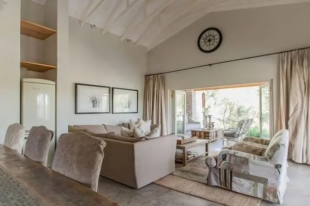 Family Kır Evi, 1 Yatak Odası, Havuz Manzaralı, Bahçeli (Pool)