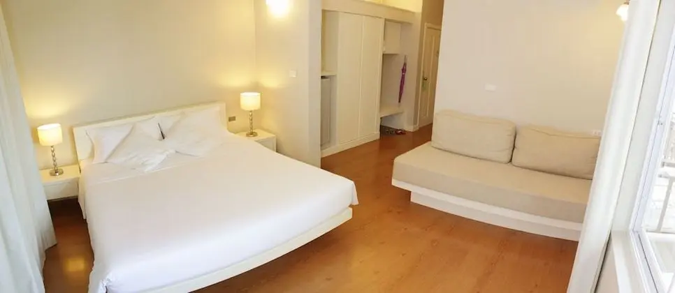 Premier Deluxe