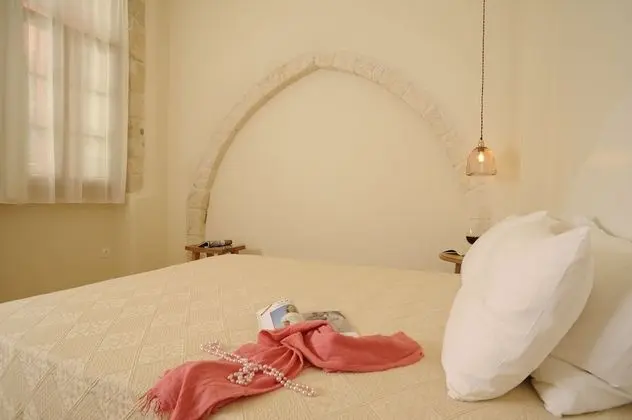 Stüdyo, Havuz Manzaralı