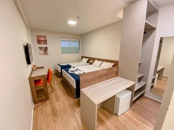 Standard Üç Kişilik Oda, Şehir Manzaralı